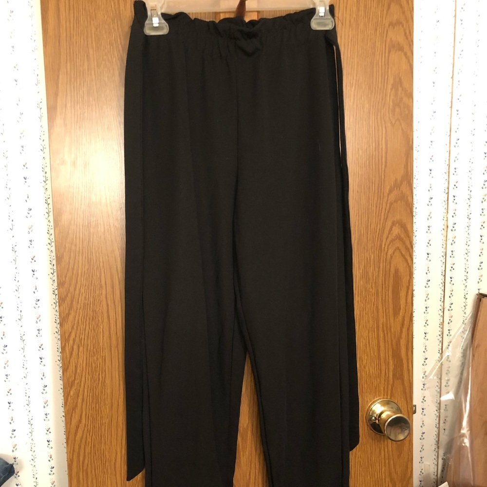 No comment NY LA black pants size small
